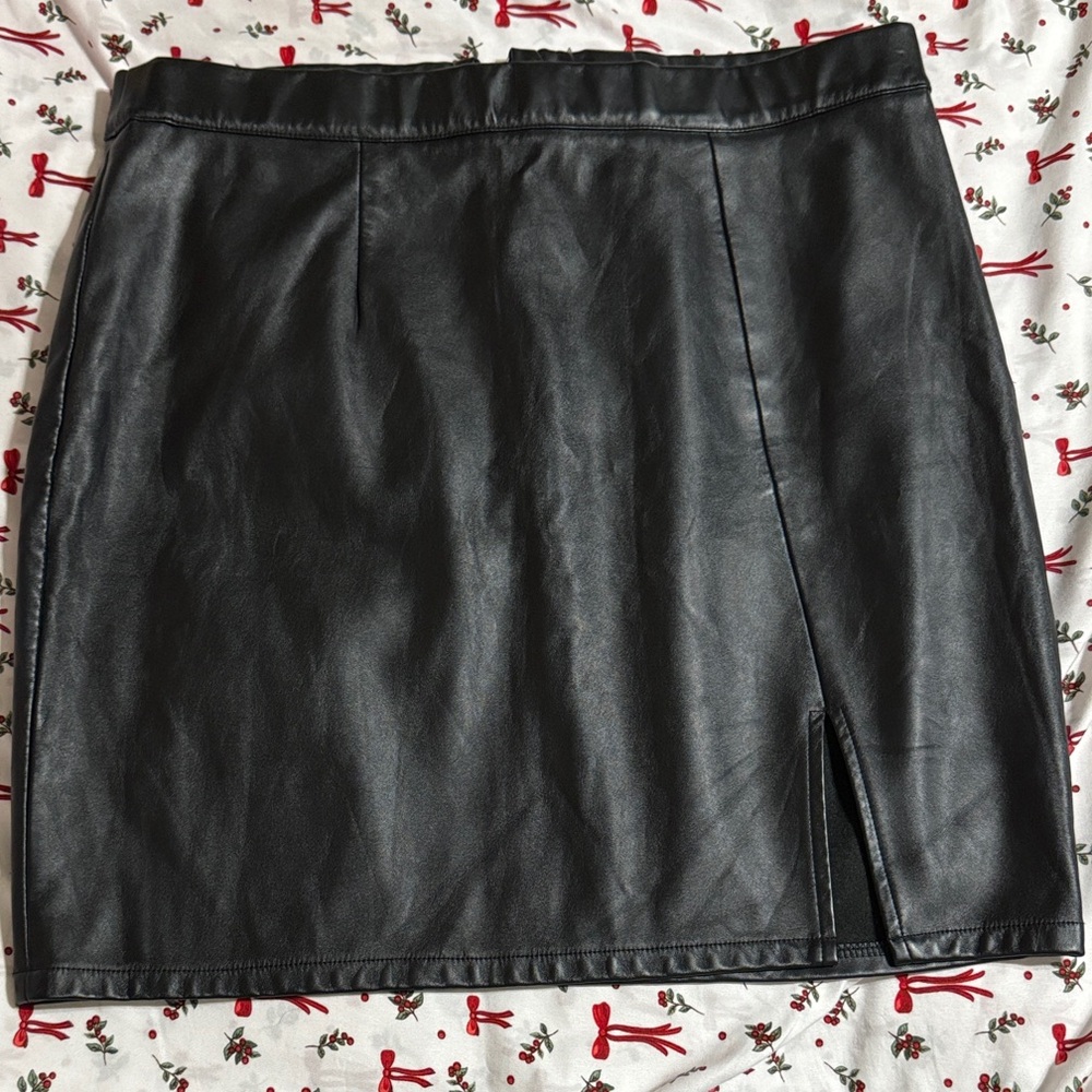 Rue21 Black Faux Leather Mini Skirt